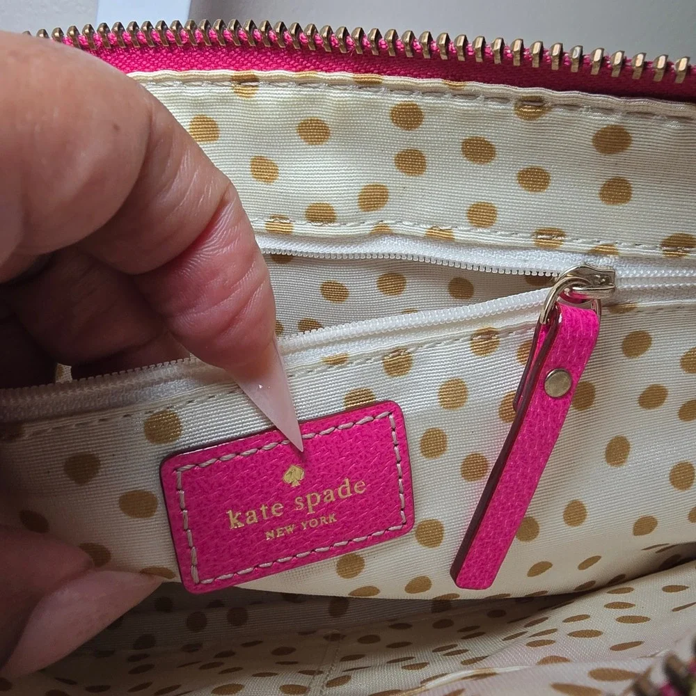 Kate Spade‎ New York Byrd Wellesley Fuschia Wristlet Chained strap Clutch Purse